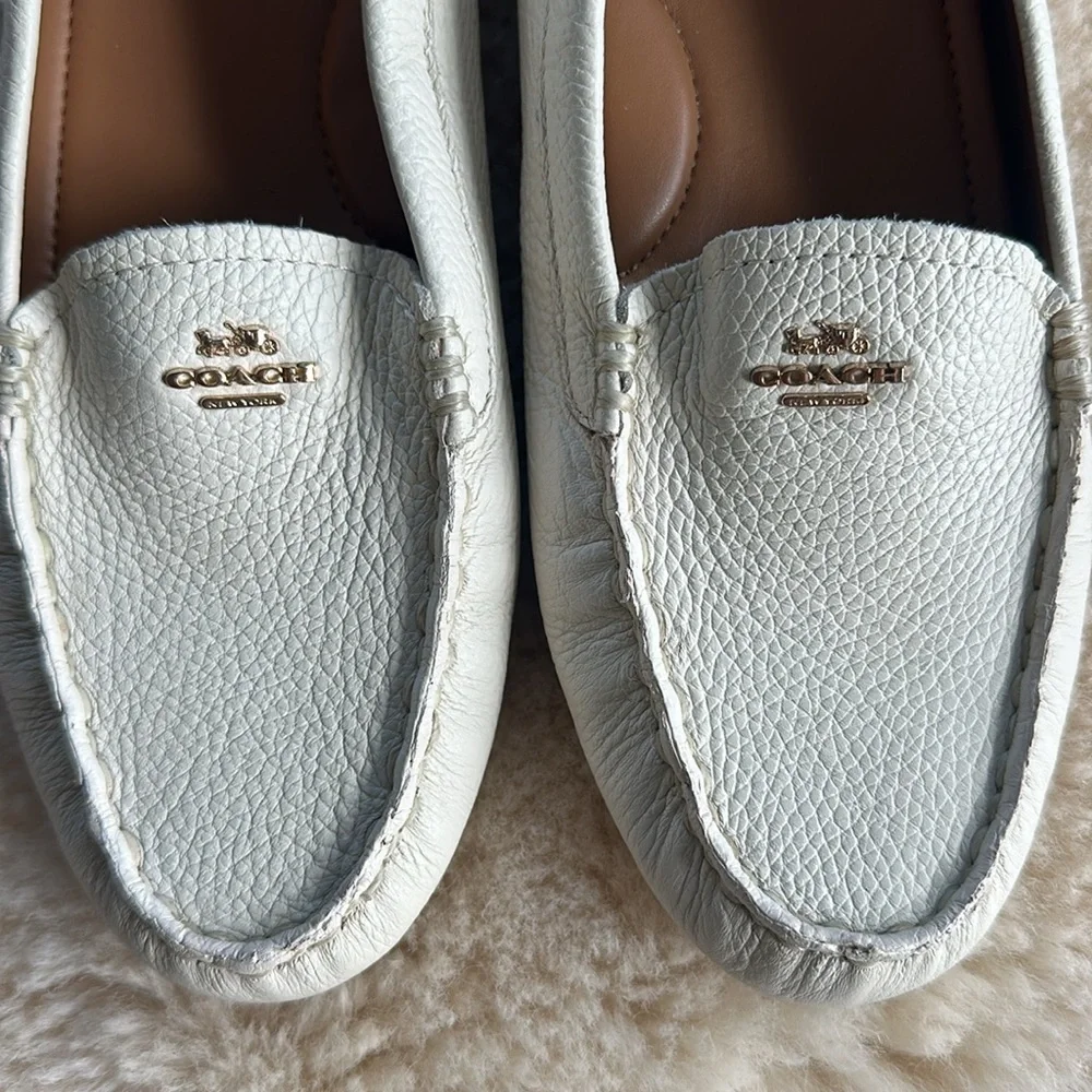Coach White Pebbled Leather Loafers with Gold Logo